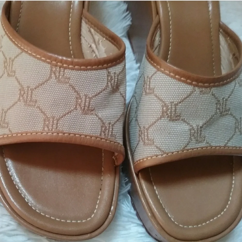 Vintage Lauren Ralph Lauren Mckayla Monogram Wedges - Picture 2 of 8